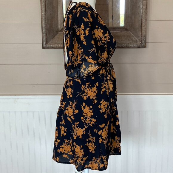 90's Y2K Fit and Flare, Black and Gold Floral Mini Dress Sz S - Picture 4 of 7